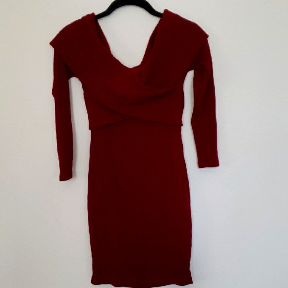 Elegant Red Long Sleeve Dress